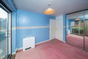 BEDROOM- click for photo gallery